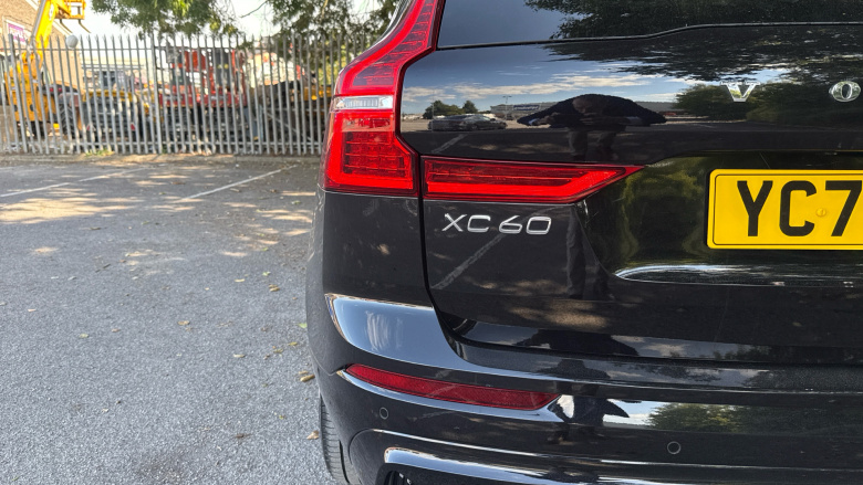 Volvo XC60 2.0 T8 [455] PHEV Ultra Dark 5dr AWD Geartronic Estate